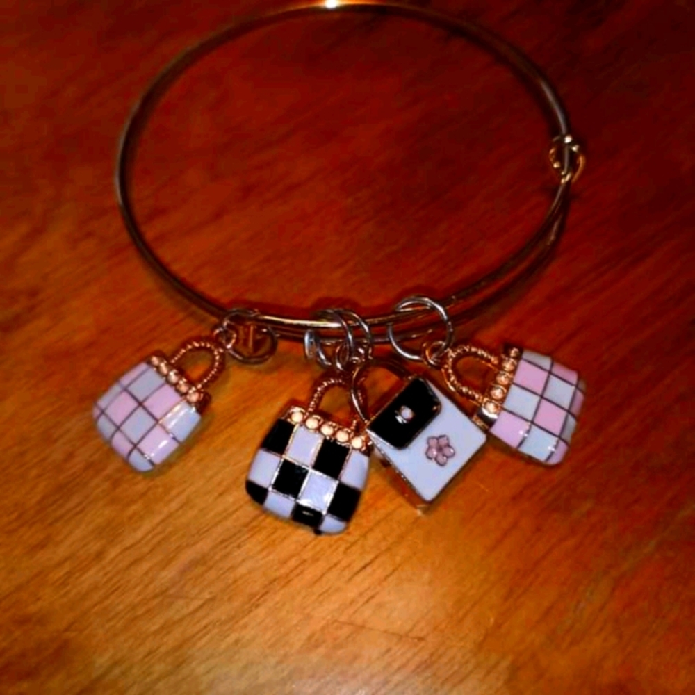 Charm bracelet